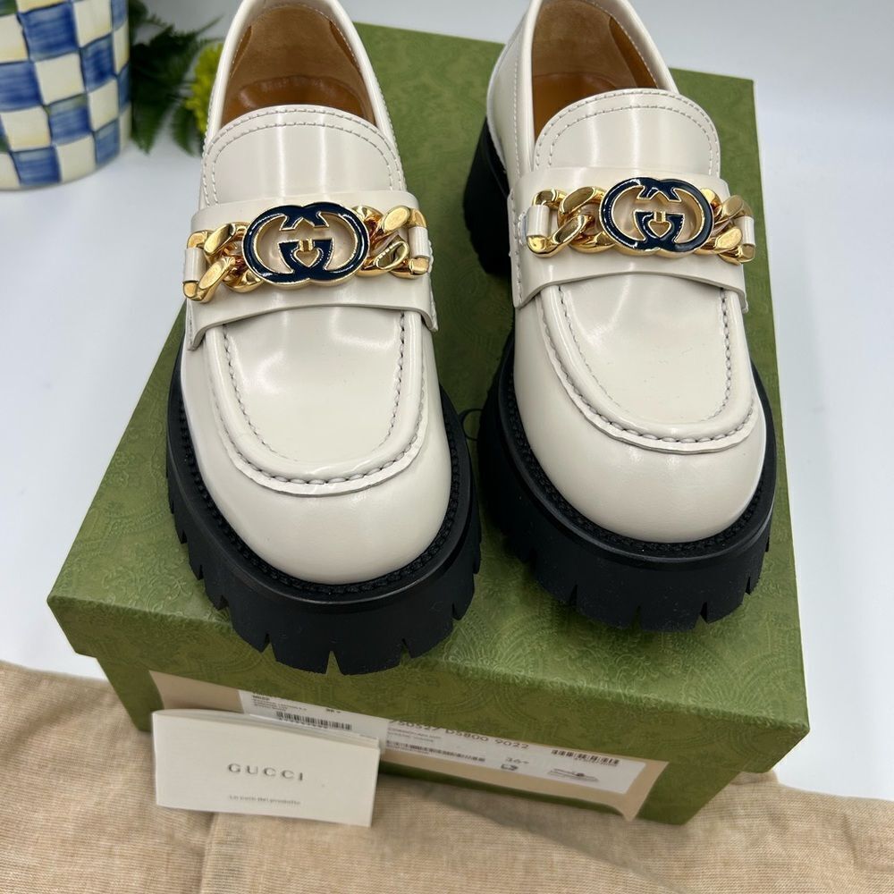 Women’s Gucci, patent leather interlocking GG loafers size 36.5 made in Italy - Picture 4 of 11